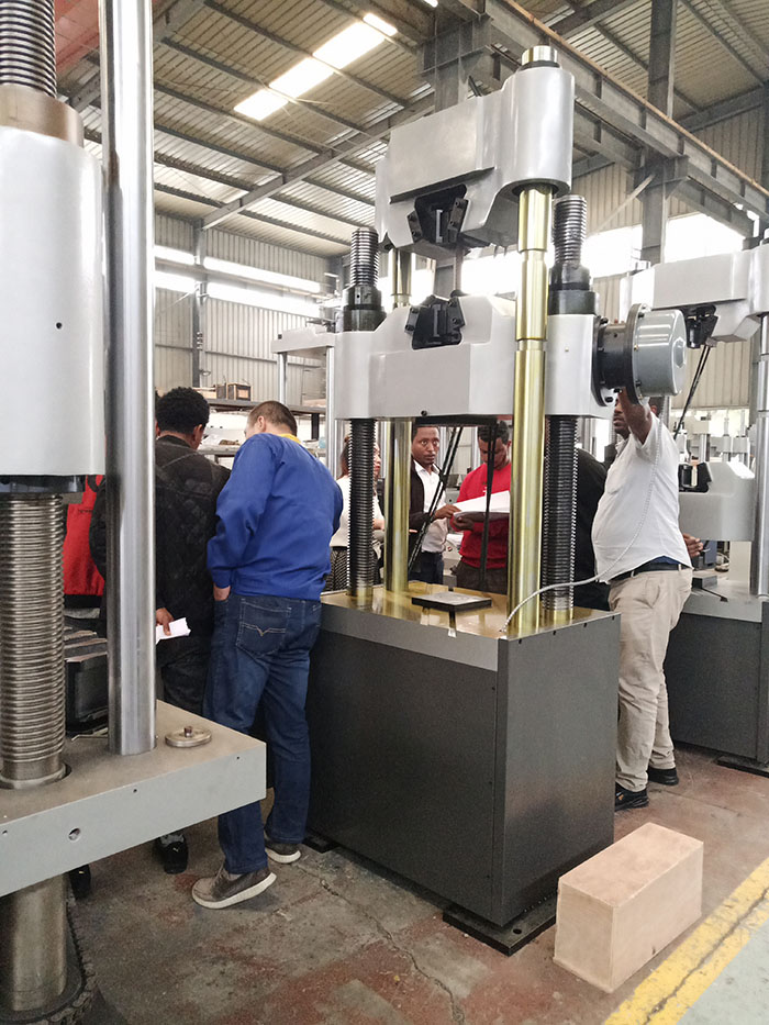 济南香蕉视频导航国外客户到厂验收大香蕉91视频设备